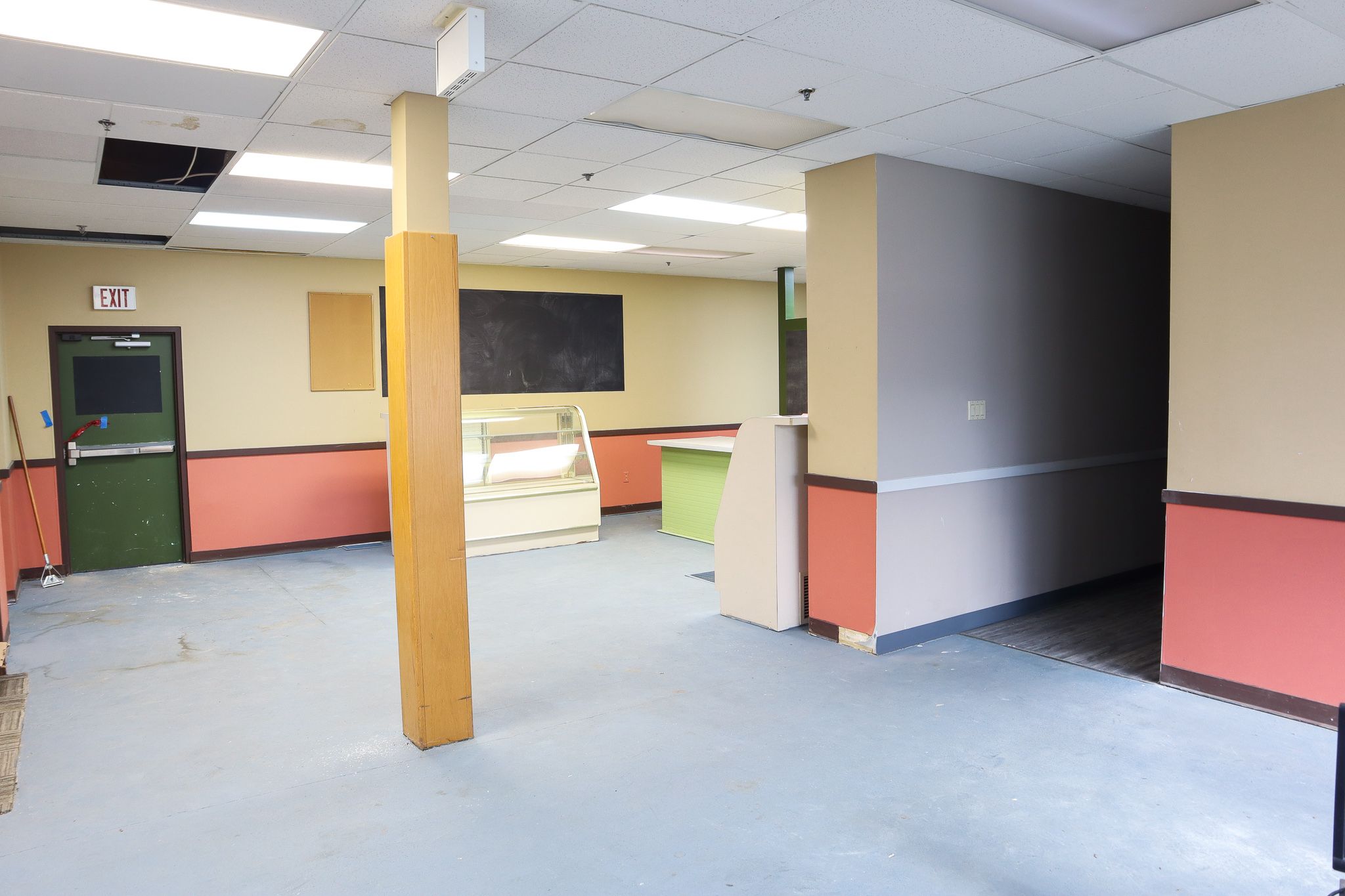 Commercial Kitchen